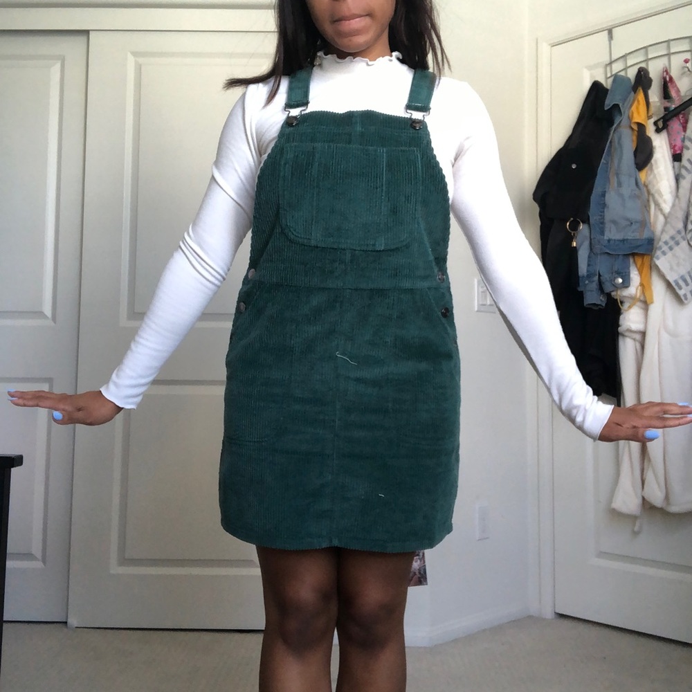 Green ribbed overall dress